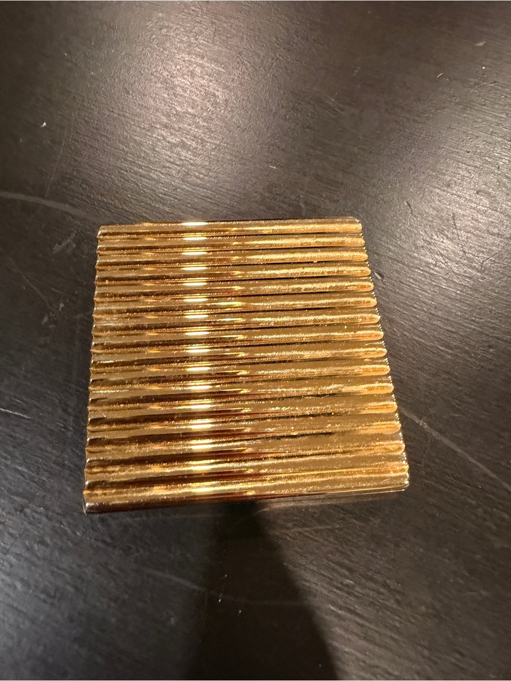 Gold Ribbed Compact Mirror- Elegant Accessory - Picture 2 of 4